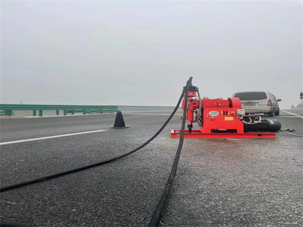 华容马路路基路面开裂下沉注浆加固灌浆